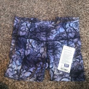 Lululemon crop leggings